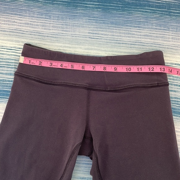 Lululemon wonder under ink blue cropped leggings - Picture 5 of 10